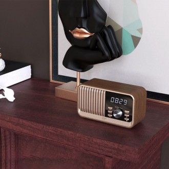 Radio portable FM - BEBOP FM châssis couleur bois en situation.
